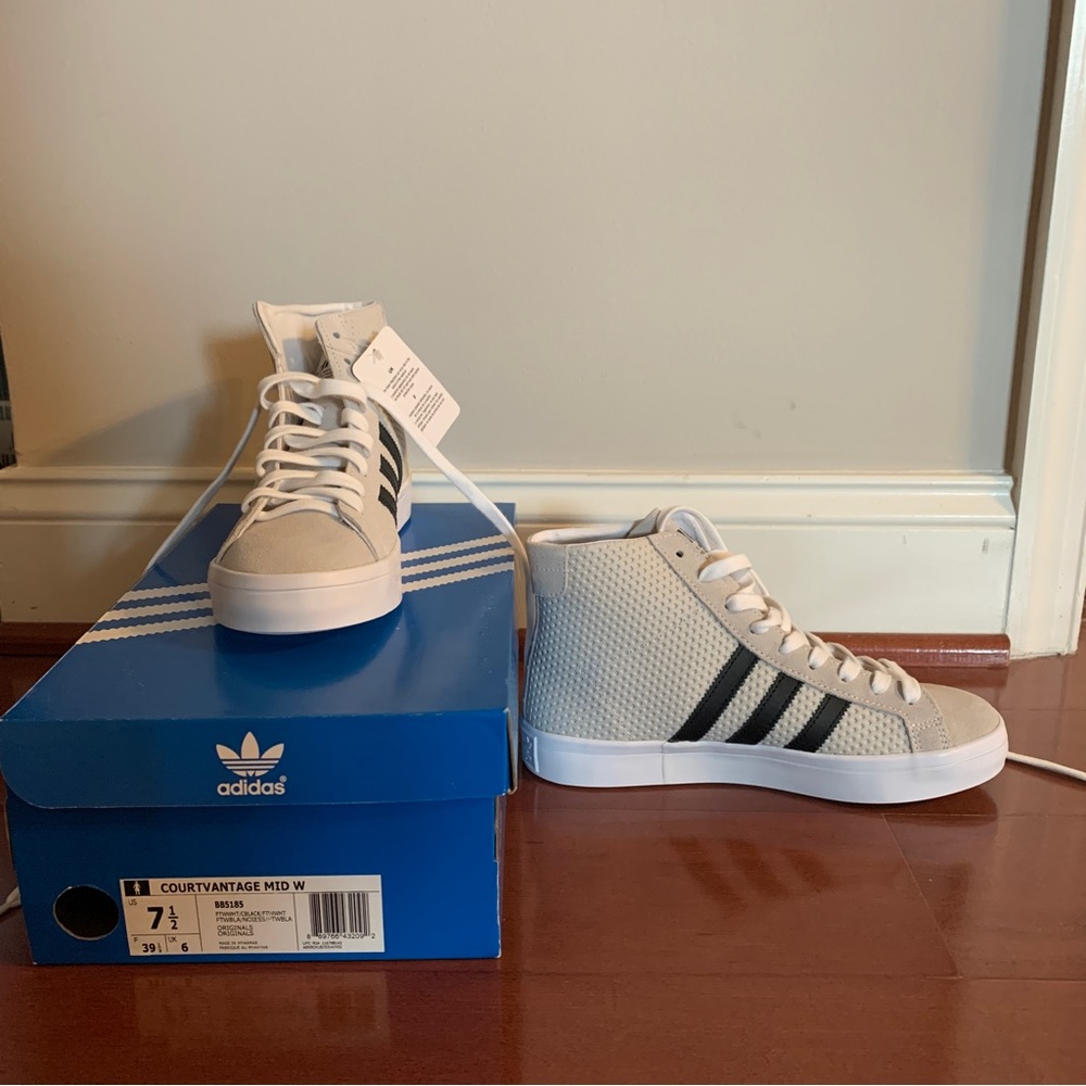 MOVING SALE - NIB Adidas Court vantage mid sneakers
